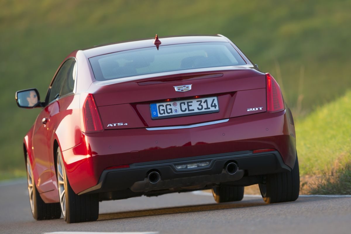 Cadillac ATS Coupé · Red — image 3