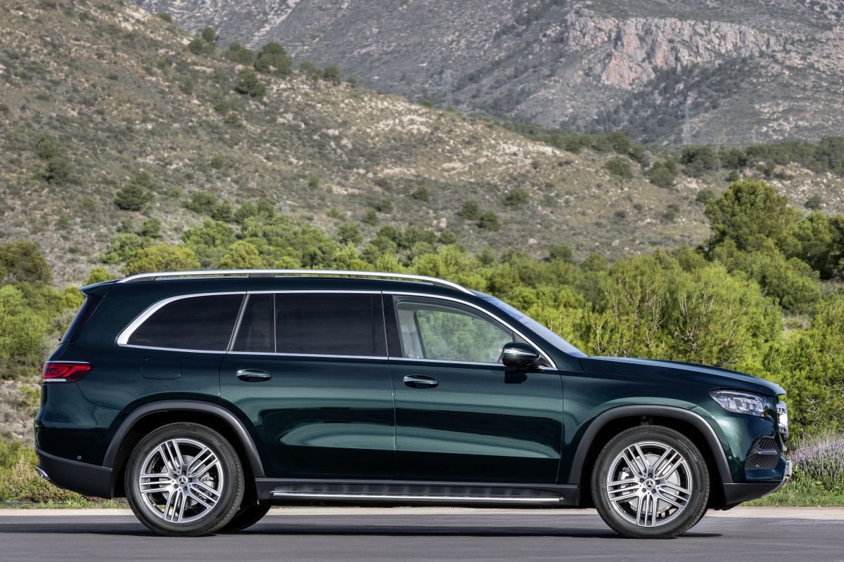 Mercedes-Benz GLS · أخضر — الصورة 3