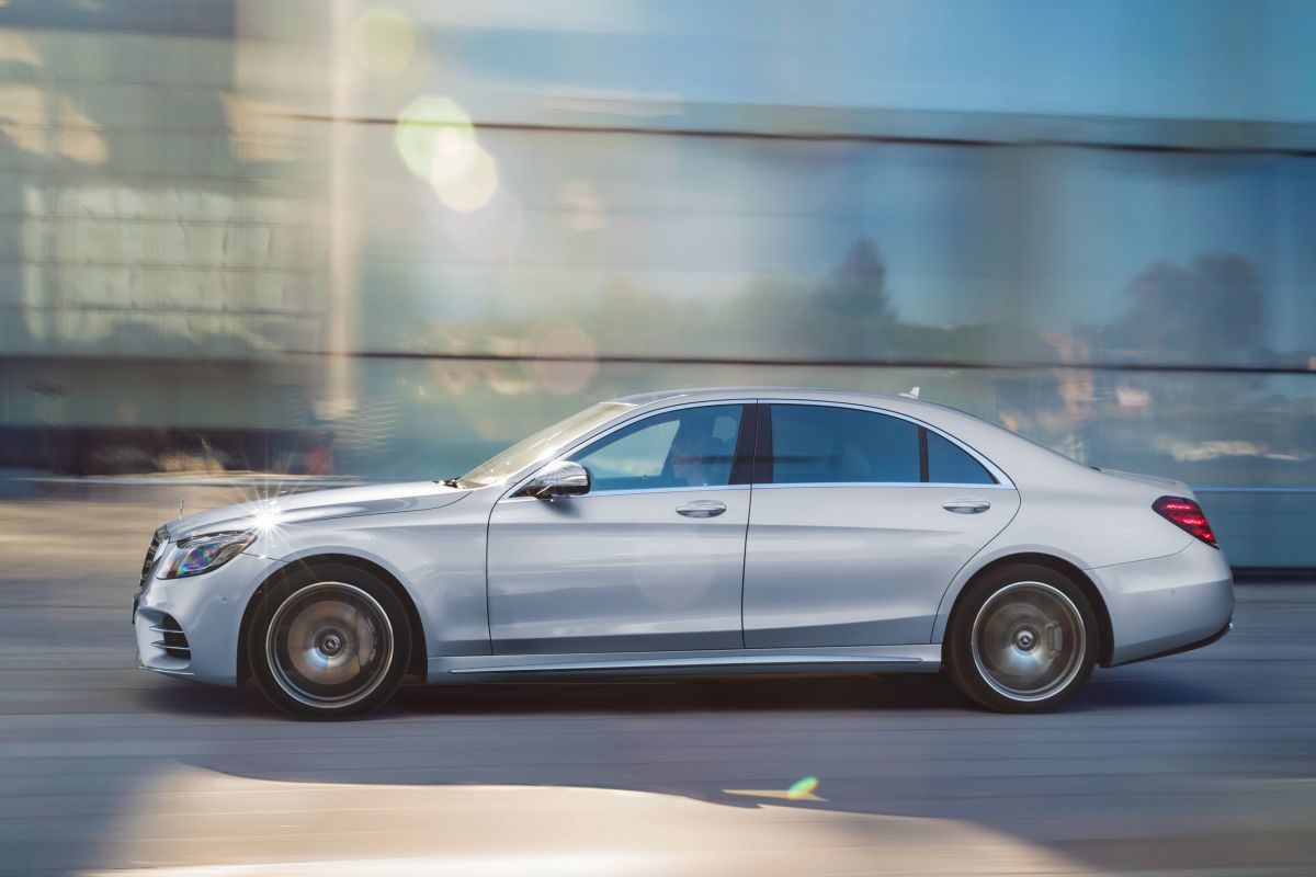 Mercedes-Benz S-Class · Gümüş — görsel 3